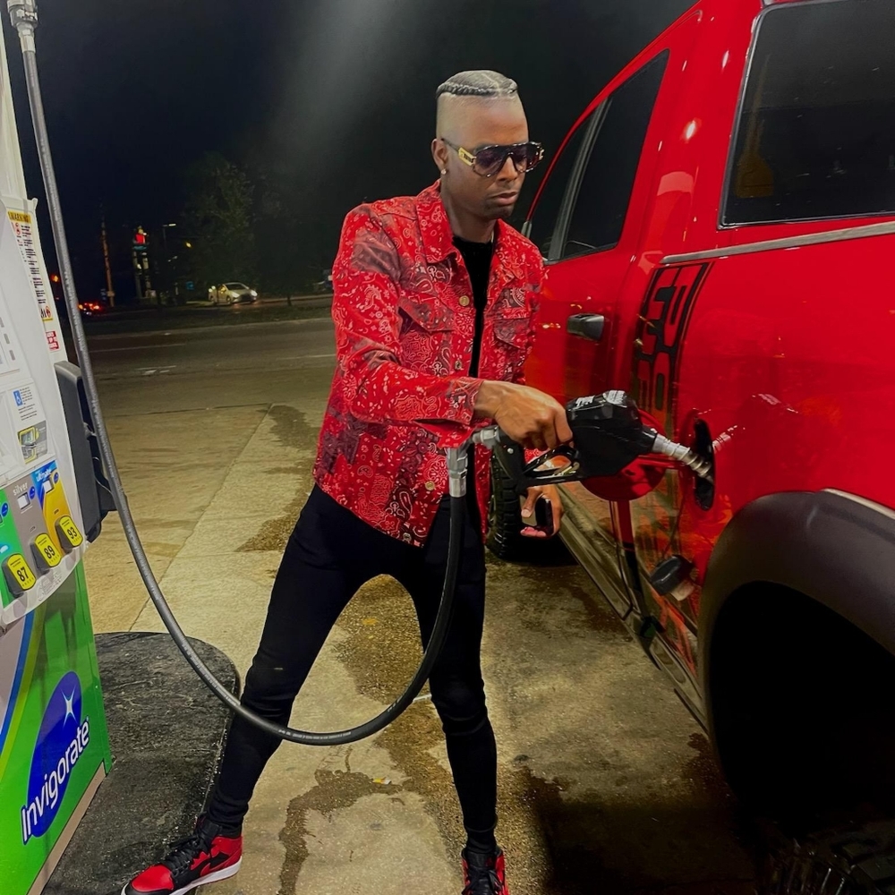 Meet your Posher, Corry